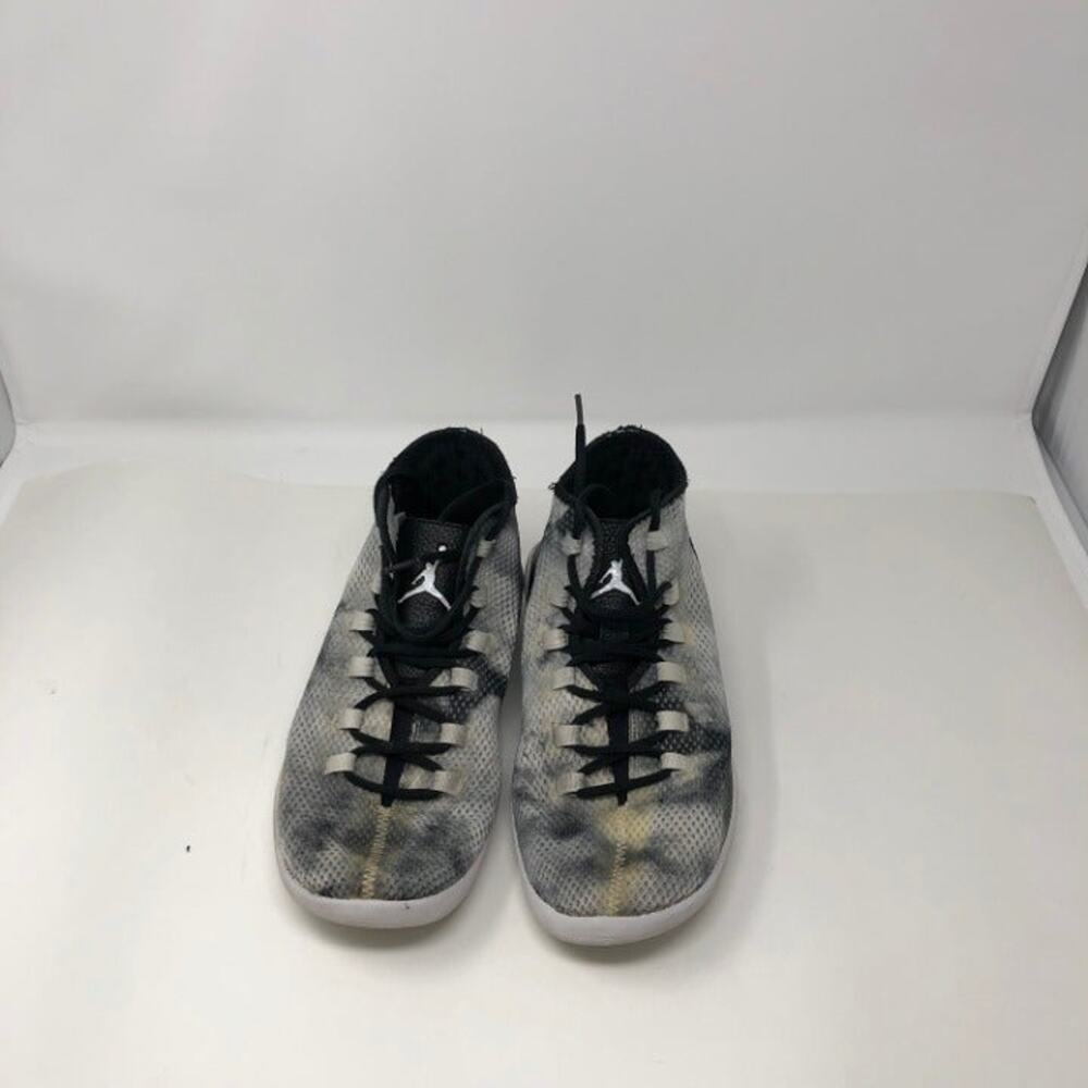 Jordan Reveal Shoes Mid
